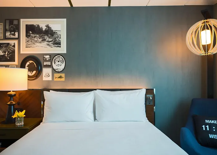 Crowne Plaza Msp Airport - Moa 4*