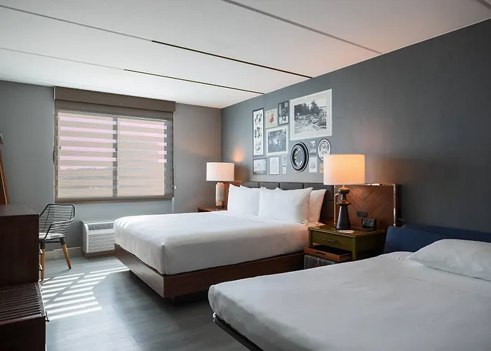 Crowne Plaza Msp Airport - Moa 4*